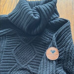 Men’s Obermeyer Black Turtleneck Sweater size XL